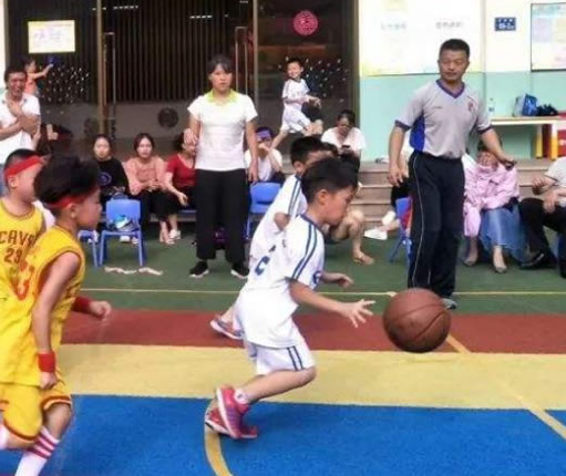 上海浦东北蔡镇中小学生篮球