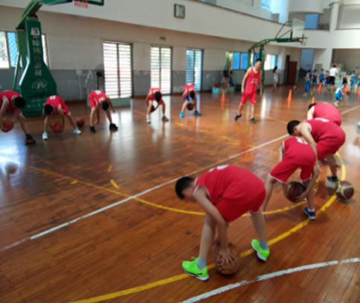 广州天河区东方新世界中小学生篮球