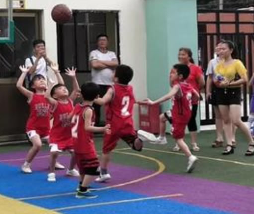 广州越秀区大新路中小学生篮球