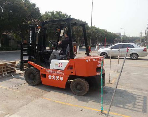 湘潭雨湖区学正规叉车