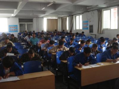 株洲石峰区学高级电工的学校