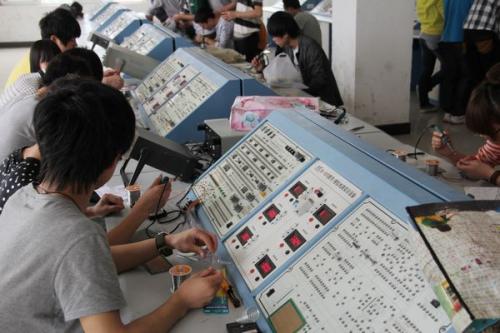 武汉青山区学中级电工的学校