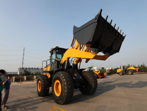 德阳旌阳区学习装载机哪里好哪个好