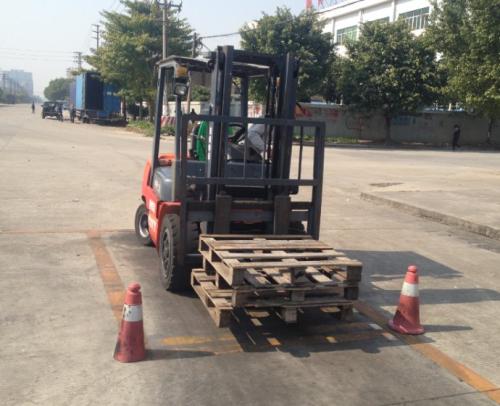 株洲醴陵市学叉车证