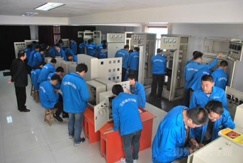 贵阳清镇市高级电工提高班