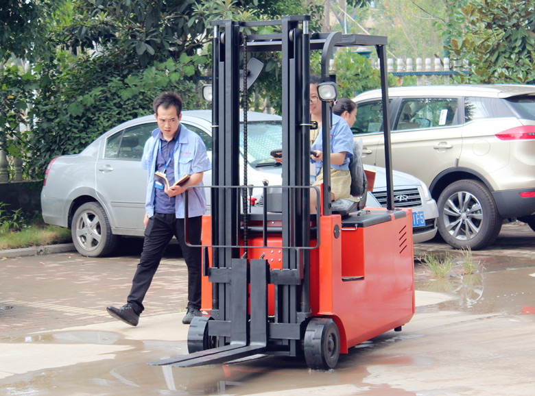 唐山路北区叉车证初中级班