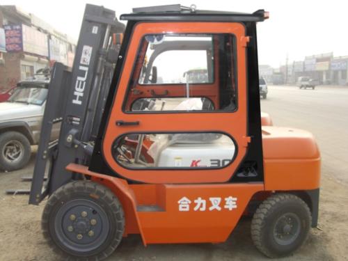 株洲芦淞区叉车操作证培训学费多少钱