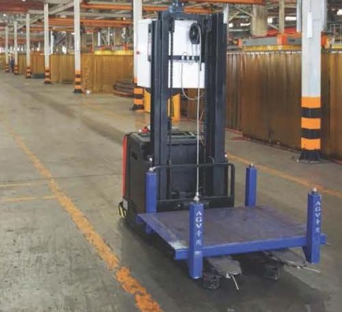 上海学正规叉车的学校