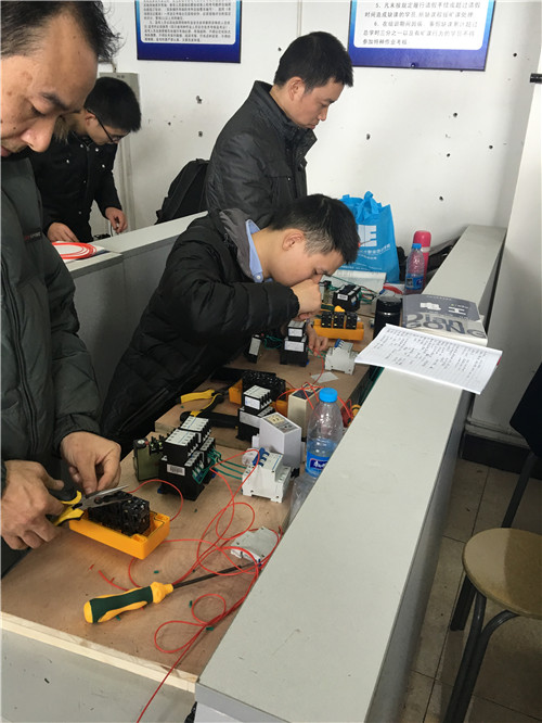 北京学电工操作证价格