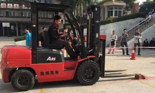 株洲醴陵市正规叉车短期培训学校