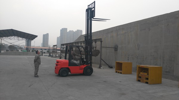 株洲荷塘区学叉车操作证费用