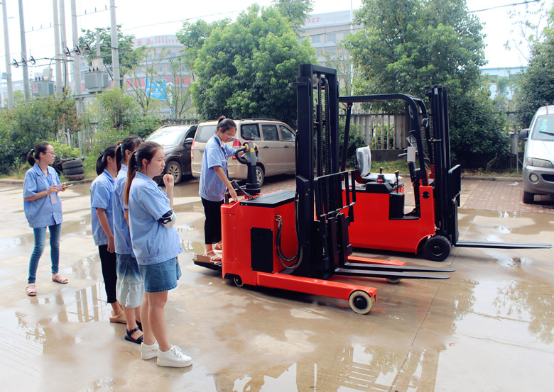 聊城东昌府区学叉车证要多少学费