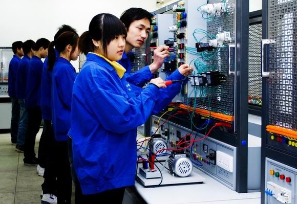 北京密云区学维修电工的学校